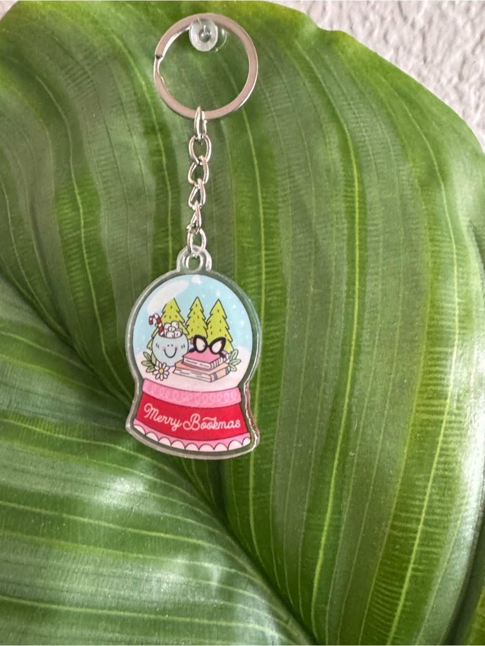 Merry Bookmas Keychain with Festive Design